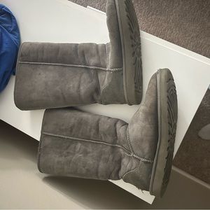 Grey uggs